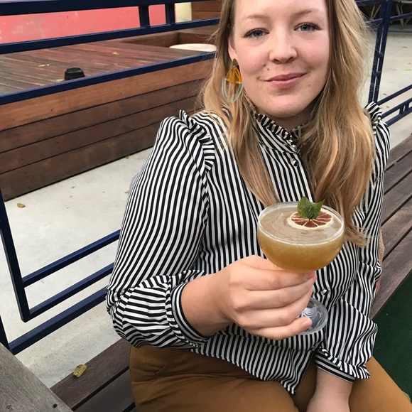 Meet your Posher, Taylor - Picture 6 of 7